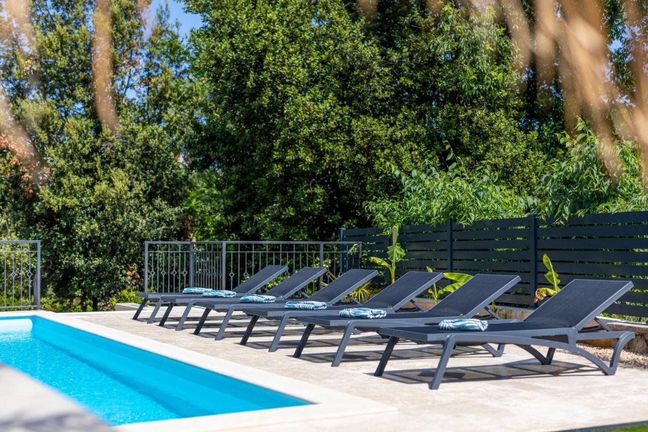 Villa Pafran With Heated Pool Krk Кърк Екстериор снимка