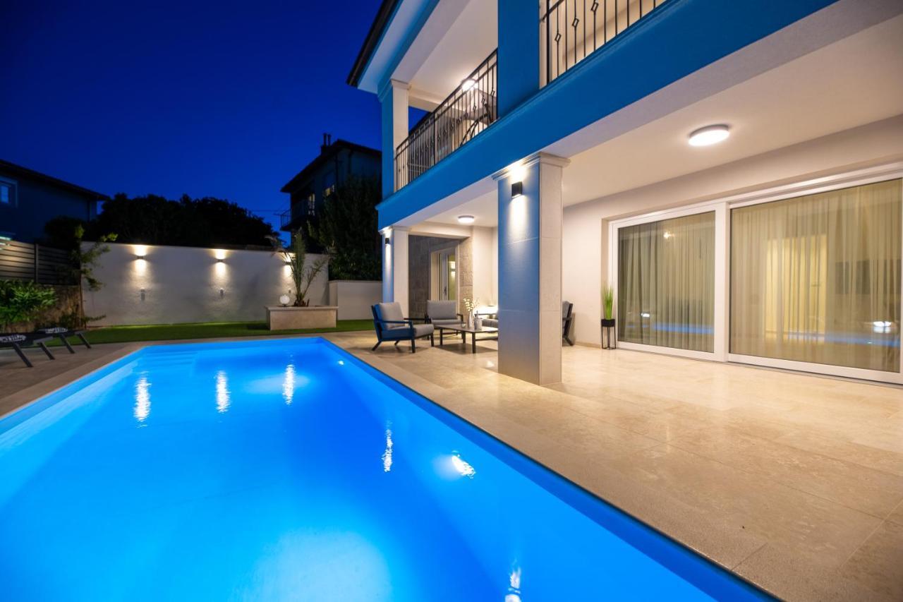 Villa Pafran With Heated Pool Krk Кърк Екстериор снимка