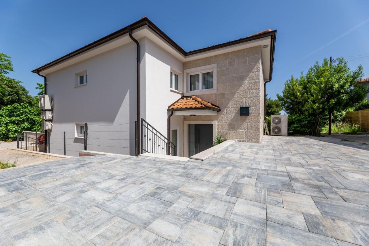 Villa Pafran With Heated Pool Krk Кърк Екстериор снимка